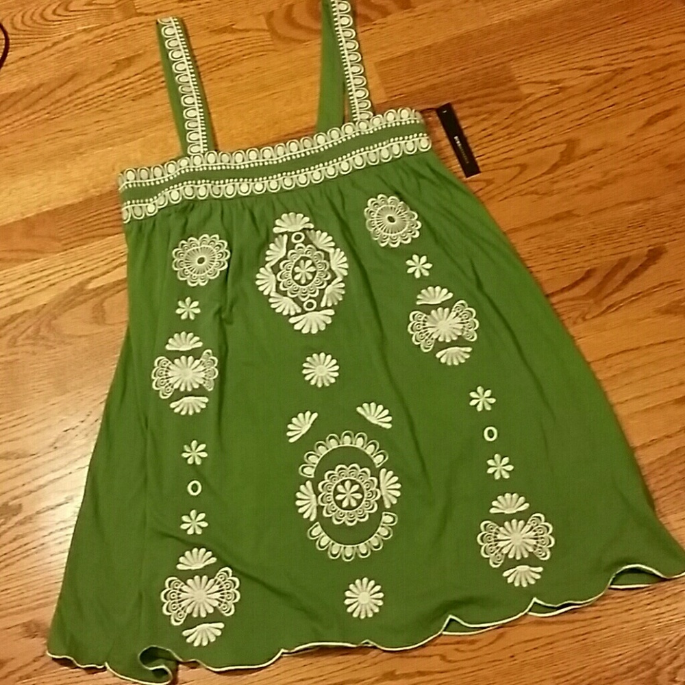 New BCBG embroidered top/mini dress